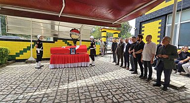 Emekli baş polis, memleketinde son yolculuğuna uğurlandı
