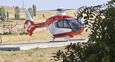 Erciş'ten Erzurum'a helikopter ambulansla entübe hasta nakli