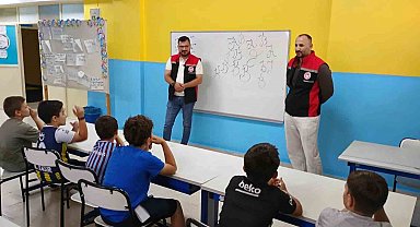 Erzincan'da öğrencilere modern tarım uygulamaları anlatıldı