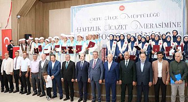 Erzurum'da 54 hafız icazet belgesini aldı