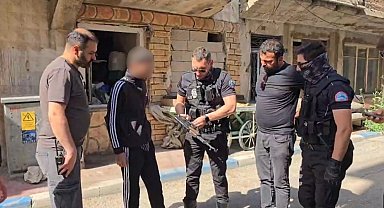 Erzurum'da kar maskeli ve silahlı şahıs alarmı: 3D yazıcıdan üretilen silah oyuncak çıktı