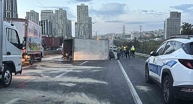 Esenyurt'ta 11 araç kazaya karıştı: 2' ağır 6 yaralı