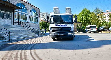 Esenyurt'ta Mevlit Kandili öncesi camiler ve mezarlıklar temizlendi