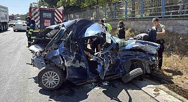 Eskişehir'de 3 aracın karıştığı feci kazada 1 ölü, 1 ağır yaralı