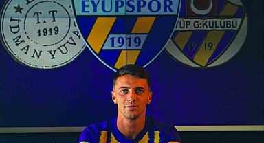 Eyüpspor, İtalyan oyuncu Simone Giordano'yu kadrosuna kattı