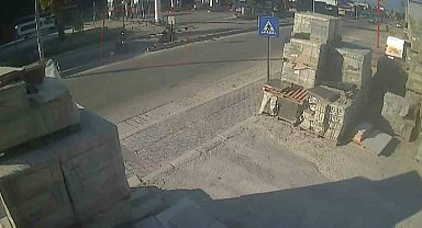 Feci motosiklet kazası kamerada: 72 yaşındaki sürücü hayatını kaybetti