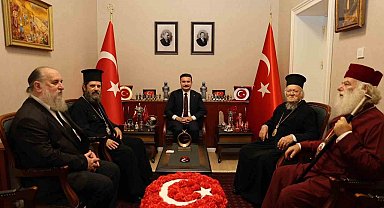 Fener Rum Patriği Bartholomeos'tan Gökçeada Kaymakamı Acar'a ziyaret