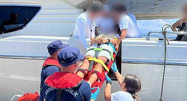 Fethiye'de özel teknede yaralanan vatandaşa tıbbi tahliye