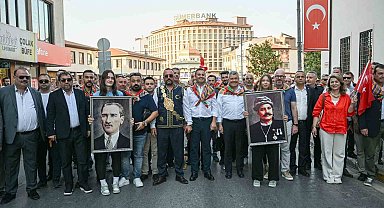 Geleneksel Kurtdereli Mehmet Pehlivan Yağlı Güreşleri'nin 1. günü kortejle sona erdi