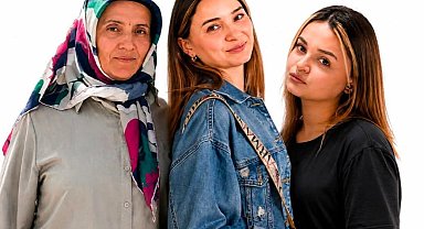 Giresun'da sel sularına kapılan anne ile iki kızı son yolculuklarına uğurlandı