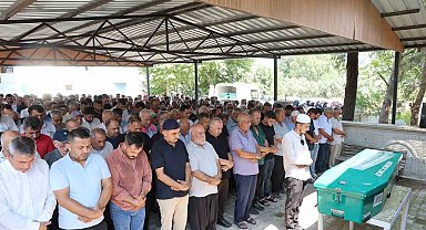 Göçükte hayatını kaybeden işçi Bekir Çelik, Kozan'da toprağa verildi