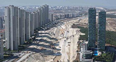 Gökdelenler arasında yüzlerce iş makinesi İstanbul'a nefes aldıracak yol için çalışıyor