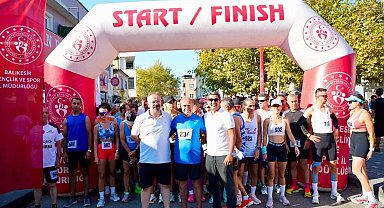 Gömeç'te Dostluk Yol Koşusuna 563 sporcu katıldı