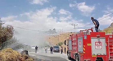 Hakkari'de saman balyaları alevlere teslim oldu