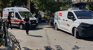 Hatalı park ambulansa geçit vermedi