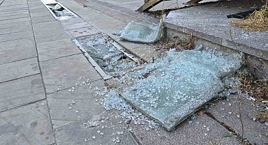 Hatboyu Caddesi vandalların hedefi oldu