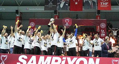 Hentbol Cumhurbaşkanlığı Kupası'nın sahibi Beşiktaş oldu