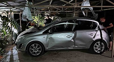 Isparta'da park halindeki otomobilde çakmak gazı tüpü patladı: 2 yaralı