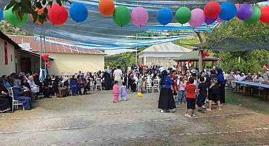 İspir Yeşilyurt'ta binlerce kişi aile pikniğinde buluştu: Geleneksel şenlikte coşku zirvede