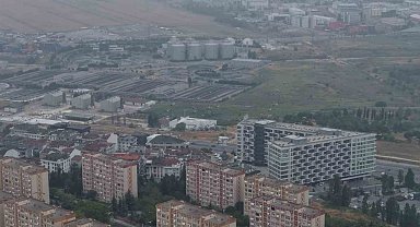 İstanbul'da yaz günü kış havası: Leylekler göç yolunda