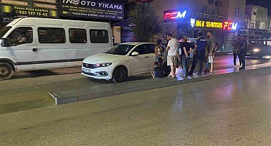 İşyeri bahçesinde mangal yakan ailenin aniden yola fırlayan 2 yaşındaki çocuğu ölümden döndü