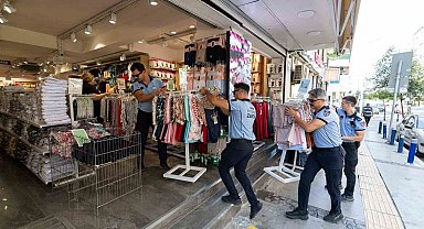İzmir'de ana arterlerde kaldırım işgaline geçit yok