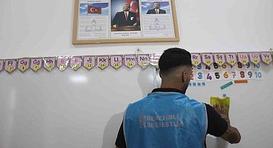 İzmir'de mahkumlar eğitime renk katıyor