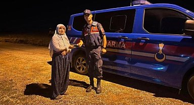 Jandarma kayıp telefonu sahibine ulaştırdı