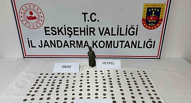 Jandarma tarihi eser değerinde 1 elmas, 1 heykel ve 194 bronz sikke ele geçirdi, şüpheli tutuklandı