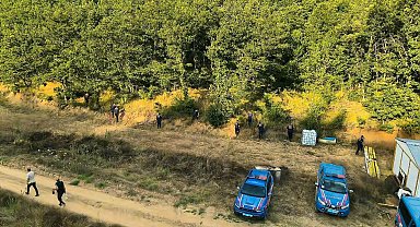 Jandarma uyuşturucu operasyonunda aranan şahsı da yakaladı