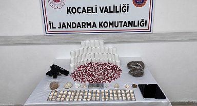 Jandarmadan torbacıya darbe: Gösterdiği her yerden uyuşturucu çıktı