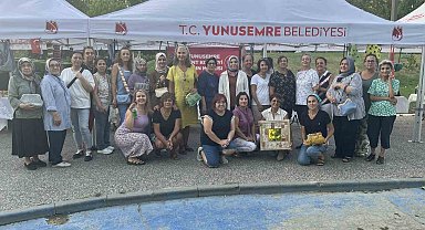 Kadınların el emeği ürünleri gece pazarında satışa çıktı