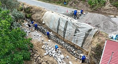 Karabağlar Mahallesi'nde taş duvar çalışması tamamlandı