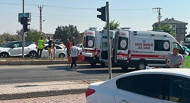 Karapınar'da otomobiller çarpıştı: 2 yaralı