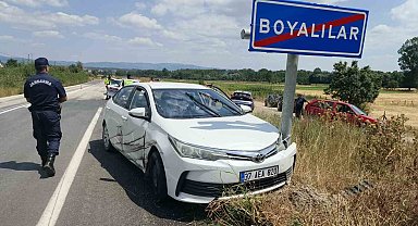 Kastamonu'da otomobil traktörle çarpıştı: 2 yaralı