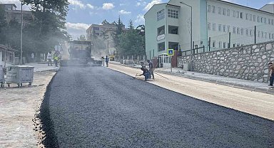 Kavak'ta ilçe merkezinde 1,6 kilometrelik asfalt çalışması