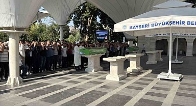 Kavgada bıçaklanarak öldürülen şahıs toprağa verildi