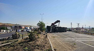 Kayseri'deki otobüs kazası güvenlik kamerasına yansıdı