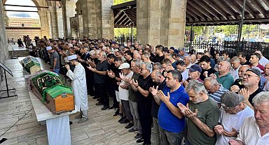Kazada ölen çift toprağa verildi