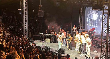 Kenan Doğulu Marmaris Amfiteatr'da devleşti