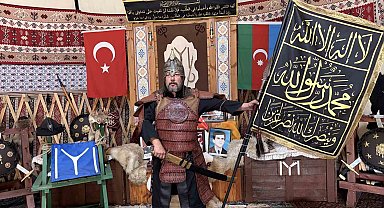 Kendi kurduğu otağında Malazgirt Zaferi'nin 955. yıl dönümünü kutladı