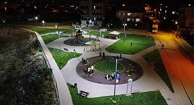 Kepez'de 100'ün üzerinde park aydınlatıldı