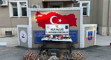 Kilis'te kaçak kazıya suçüstü: 4 şüpheli yakalandı