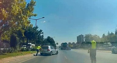 Konya'da arızalanan araç için trafik ekipleri seferber oldu