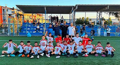 Körfez Gençlerbirliği U12 takımı minikler turnuvasında namağlup şampiyon oldu