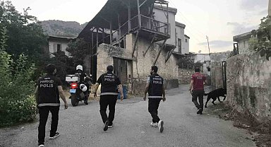 Kozan'da narkotik uygulamasında aranan terör örgütü üyesi yakalandı