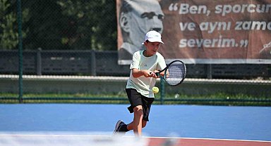 Kuşadası Tenis Kulübü'nde ulusal turnuva heyecanı yaşanmaya başladı