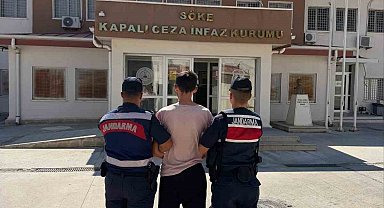 Kuşadası'nda 25 yıl hapis cezasıyla aranan firari yakalandı