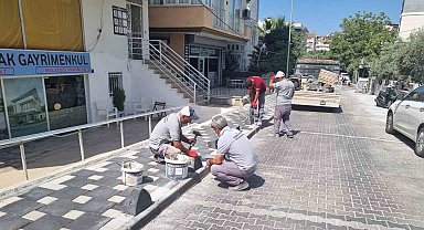 Kuşadası'nda eskiyen yollar yenileniyor