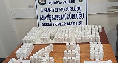Kütahya'da araçtan 14 bin 622 uyuşturucu hap çıktı: 4 tutuklama